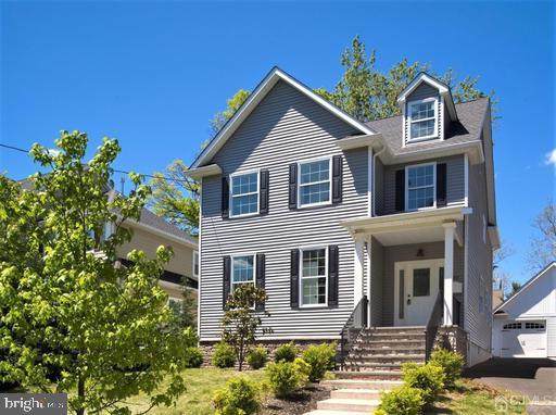 319 Donaldson Street - Photo 1