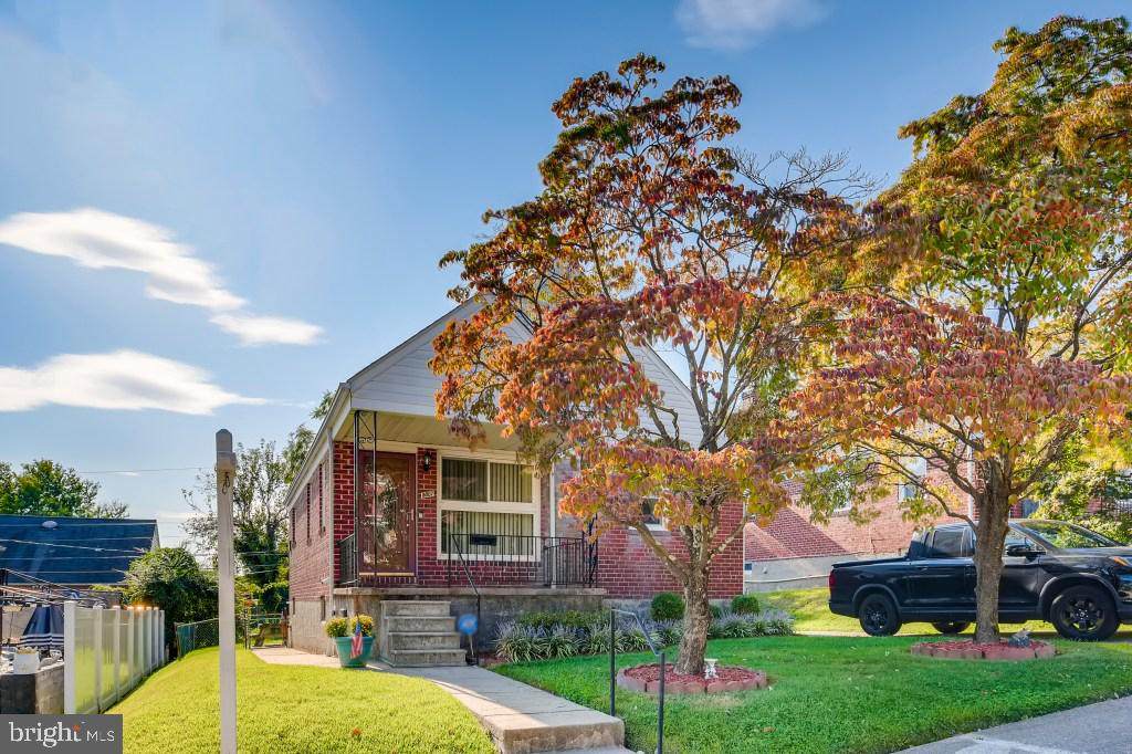 3807 Cedarhurst Road - Photo 1