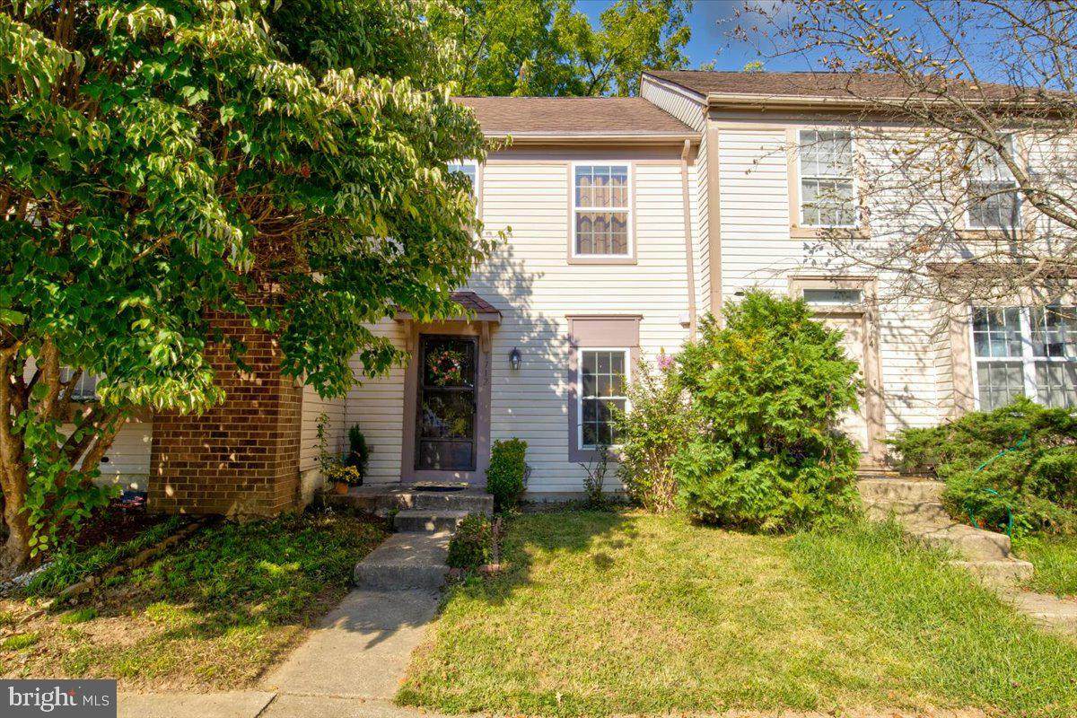 1712 Featherwood Street - Photo 1