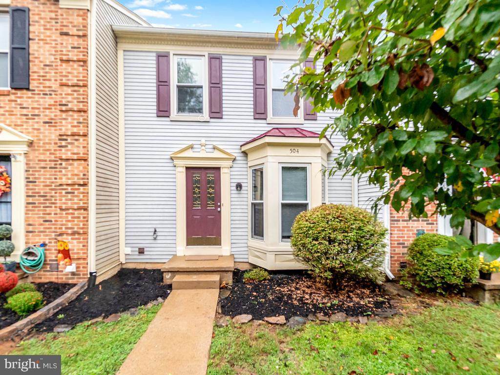 504 Harrogate Road - Photo 1