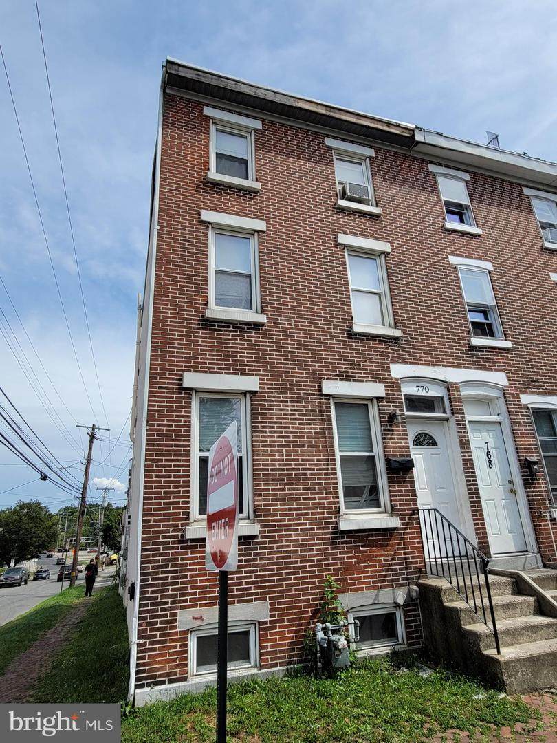 770 Chain Street - Photo 1