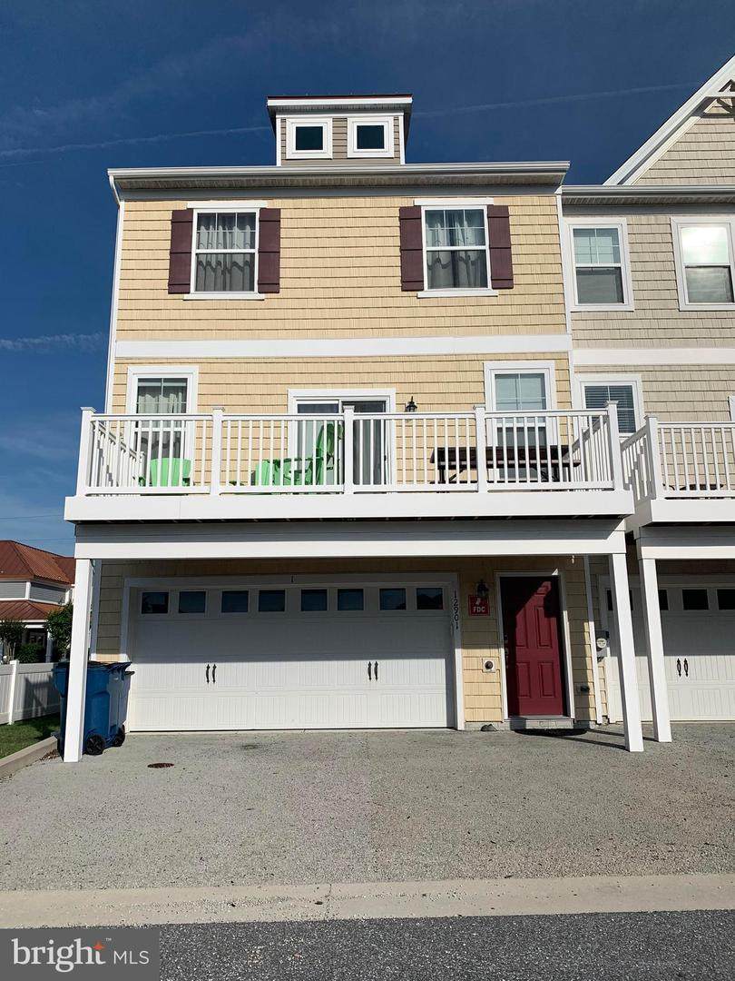12901-1 Tidal Lane - Photo 1