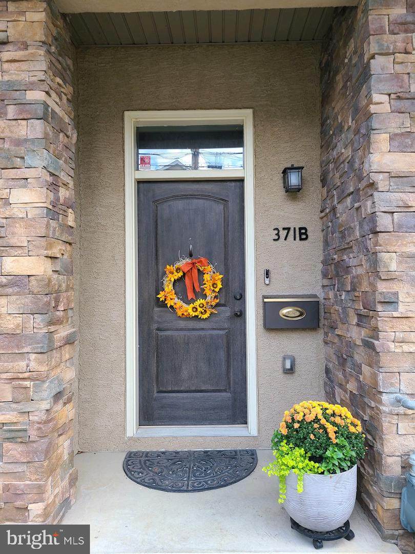 371 Delmar Street - Photo 1