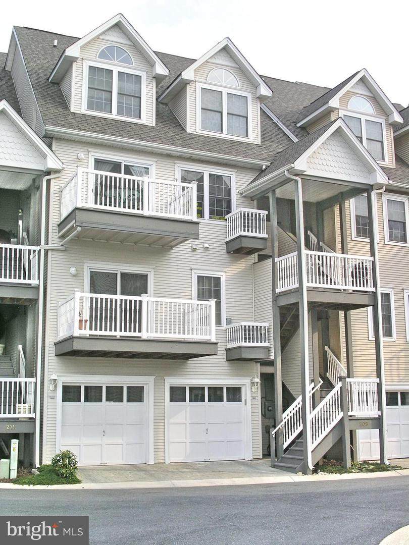 203-B Pointe Way - Photo 1