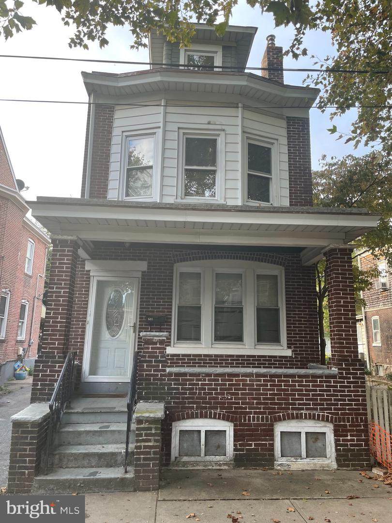 521 Tyler Street - Photo 1