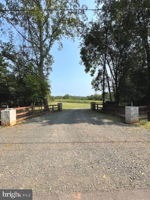 9767 Lees Mill - Photo 1