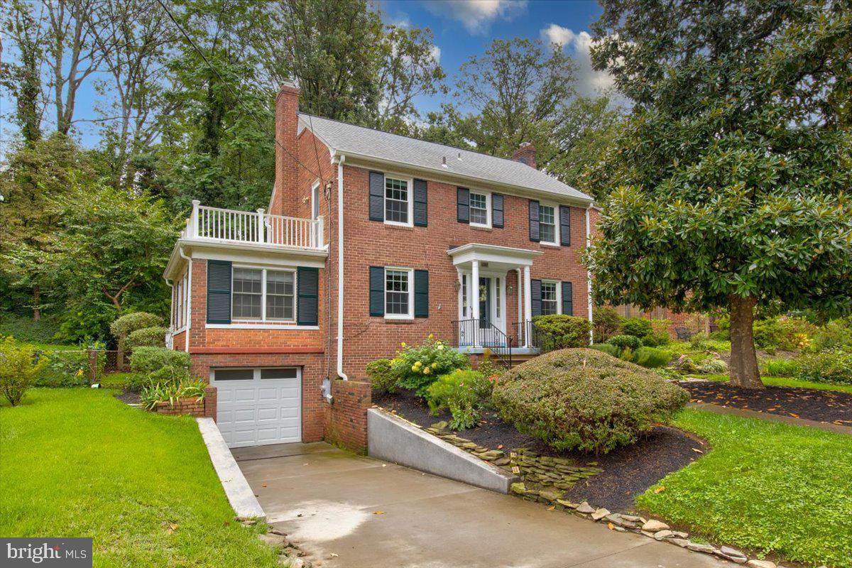 3301 Russell Road - Photo 1