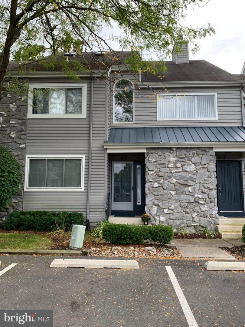 517 Chanticleer - Photo 1