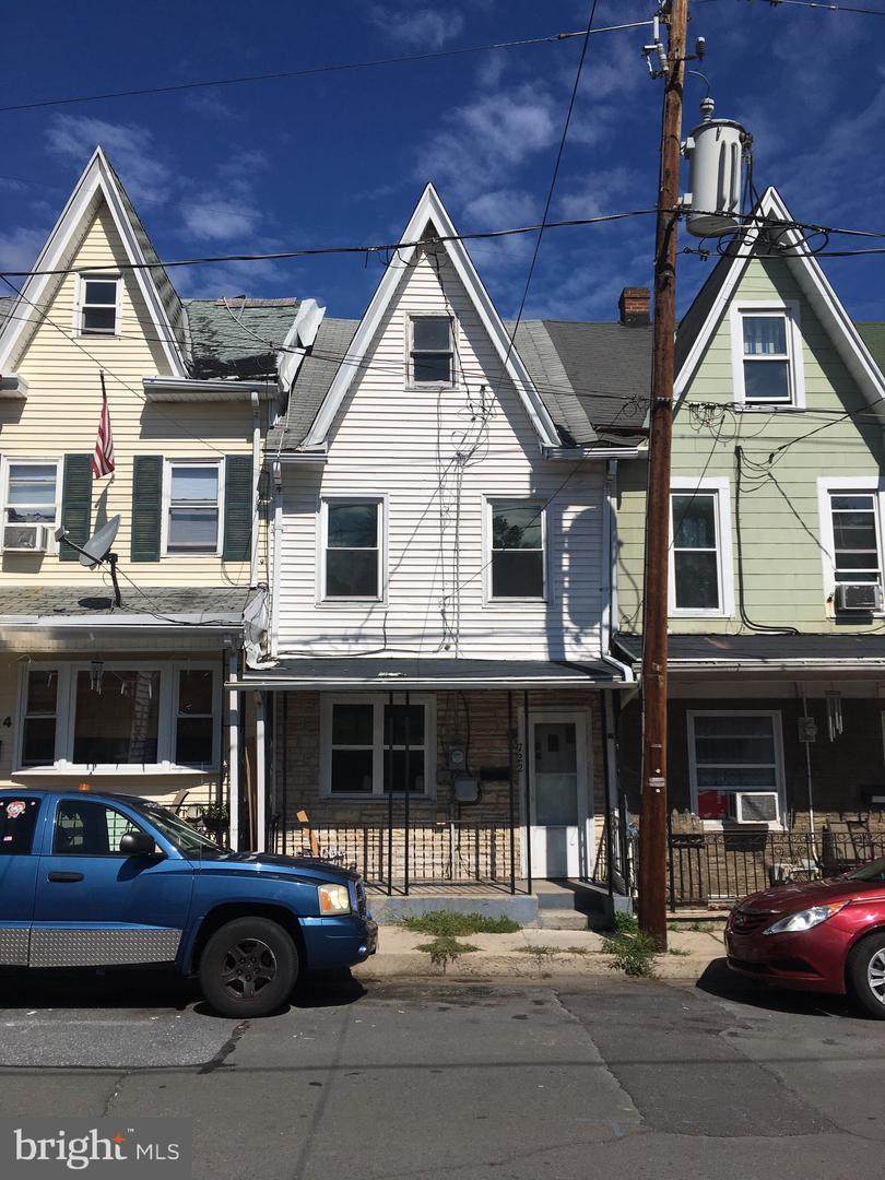 722 Race Street - Photo 1