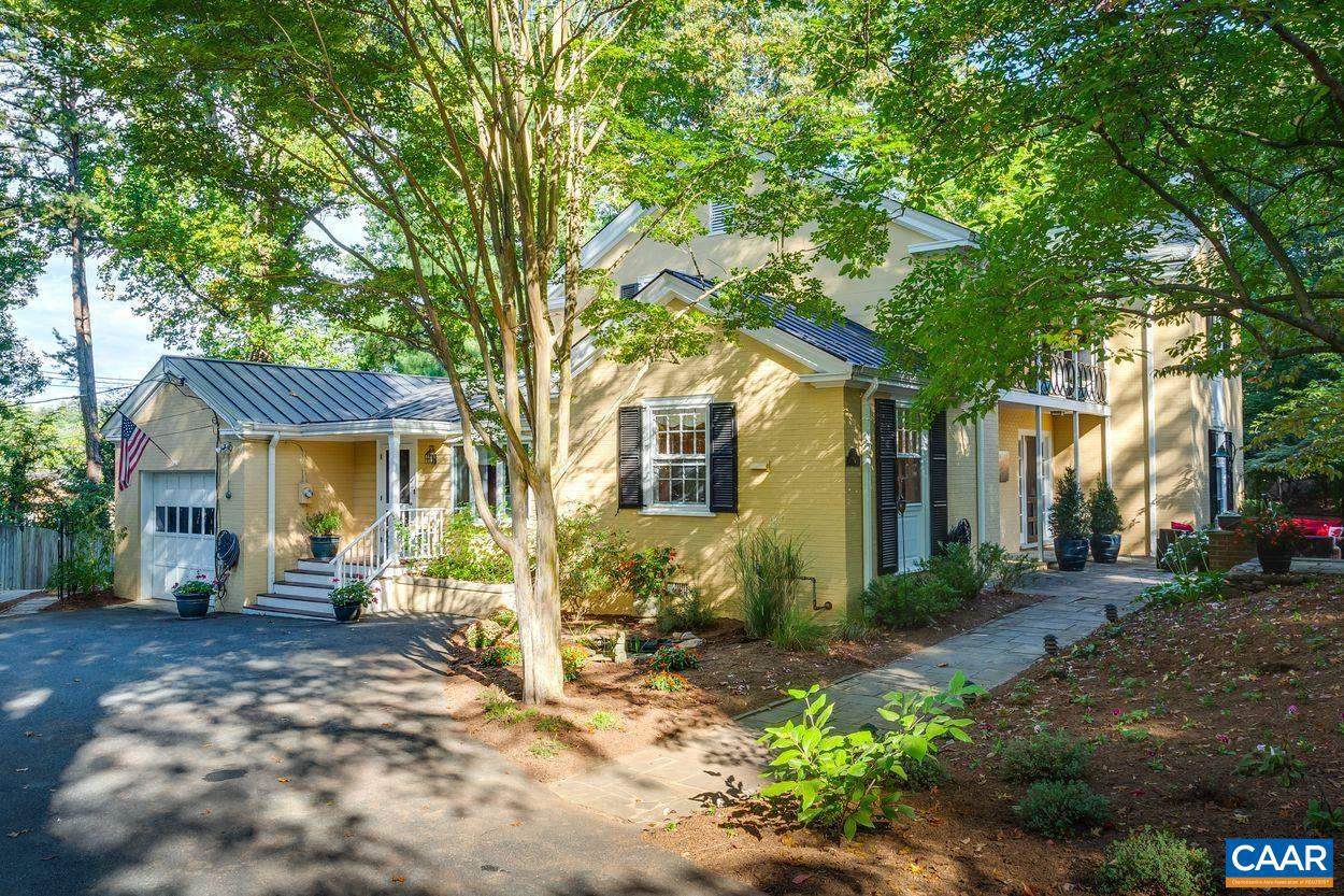 2035 Hessian Rd - Photo 1