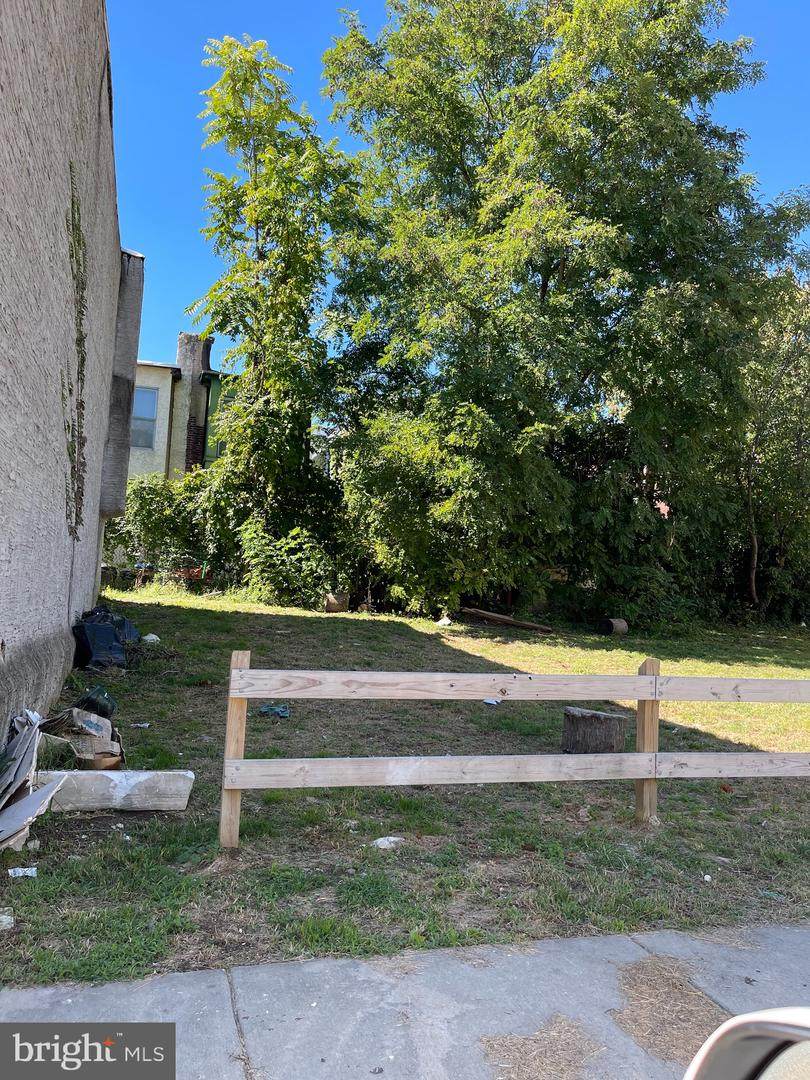 1822 Bucknell Street - Photo 1