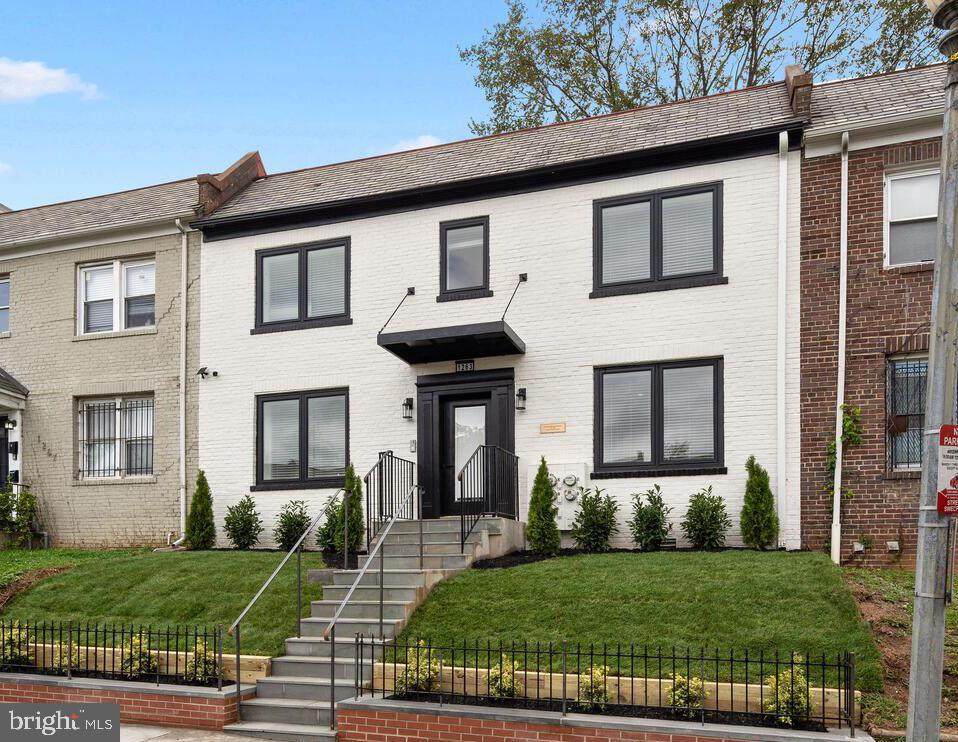 1263 Meigs Place - Photo 1