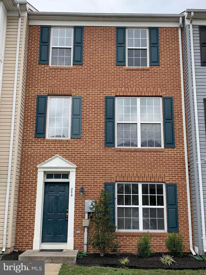 209 Hamilton Court - Photo 1