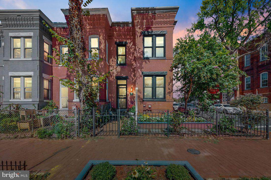 1222 Constitution Avenue - Photo 1