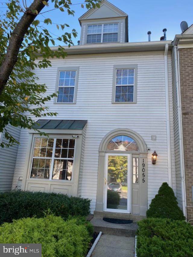 19055 Highstream Drive - Photo 1