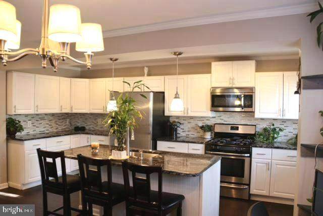 3003 Liberty Parkway - Photo 1