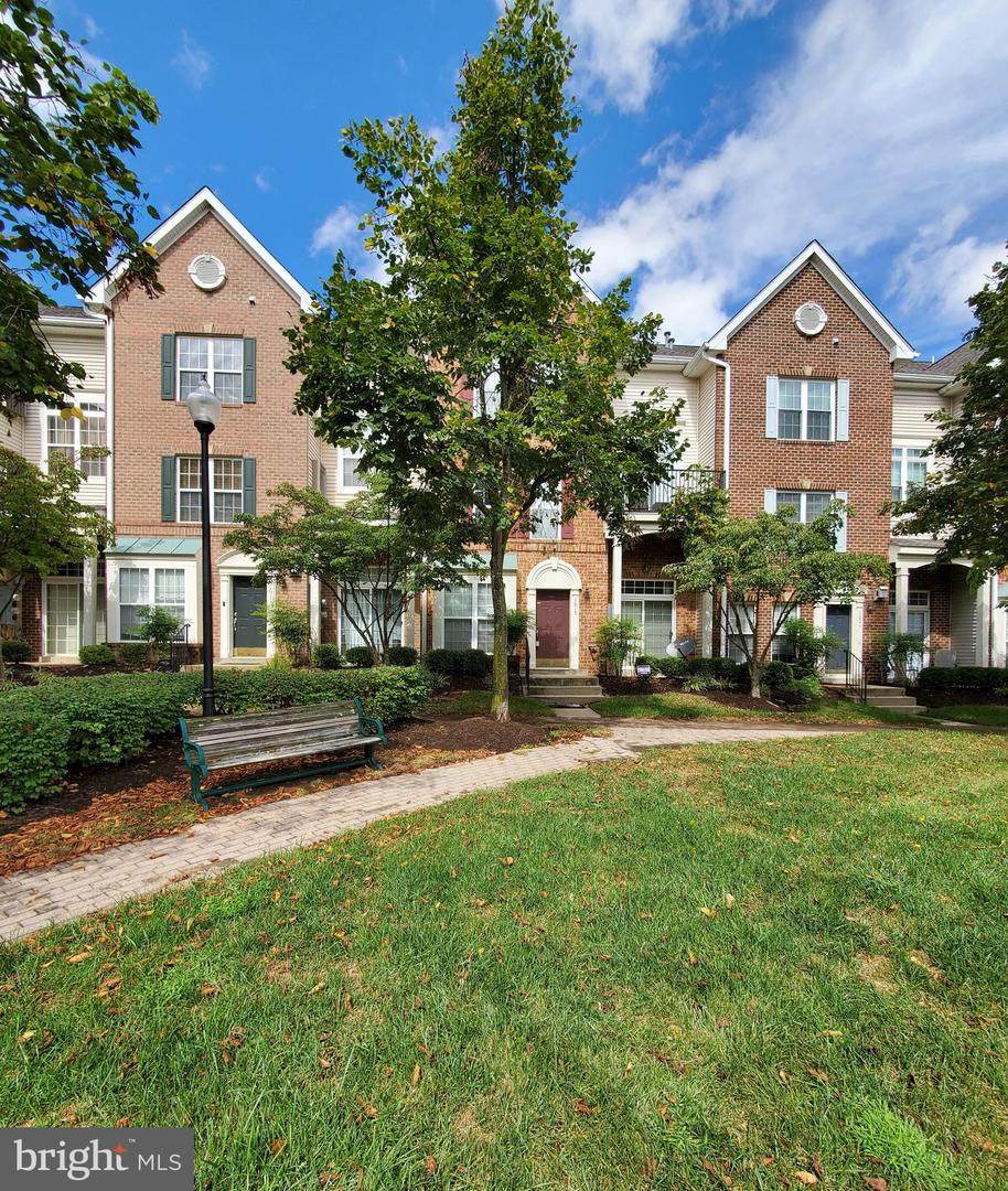 1619 Post Oak Drive - Photo 1