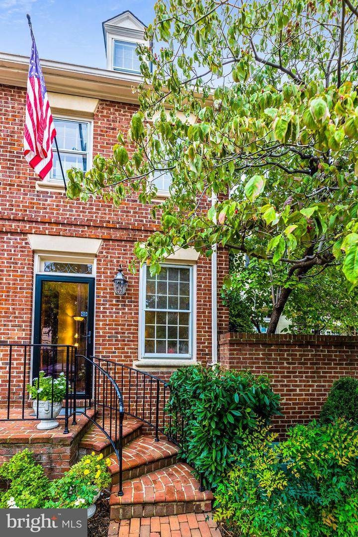 306 Saint Asaph Street - Photo 1