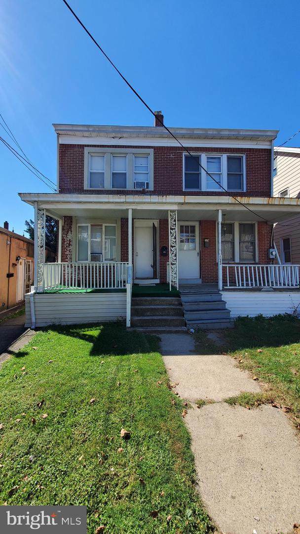 821 Spruce Street - Photo 1
