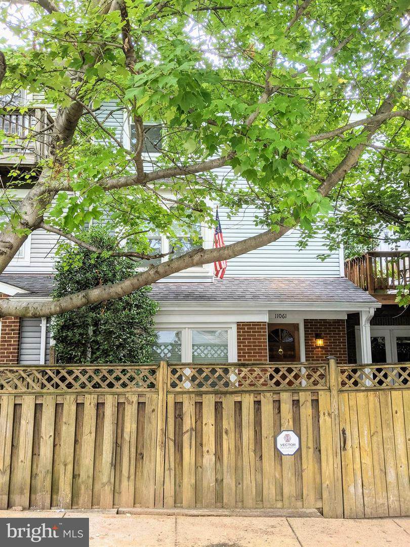 11061 Stagestone Way - Photo 1