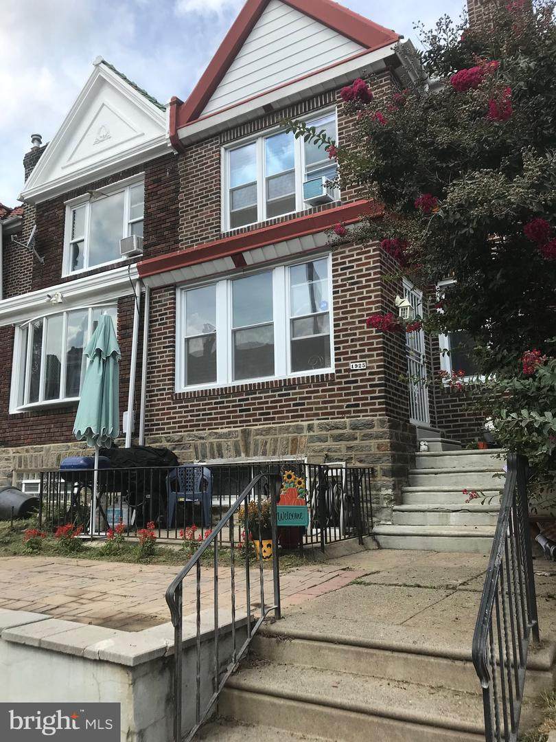 1925 Ashley Street - Photo 1
