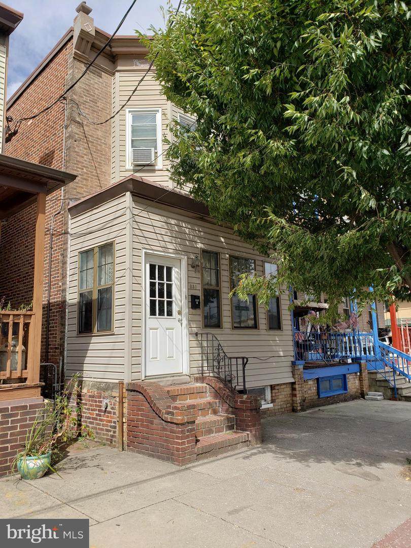 331 Burlington Street - Photo 1