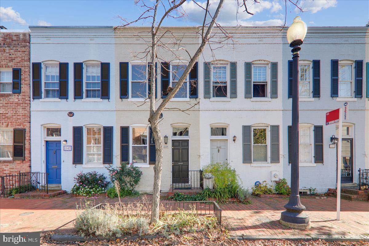 1345 28TH Street - Photo 1