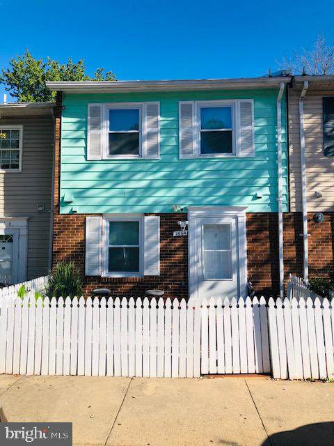 7664 Somerset Lane - Photo 1