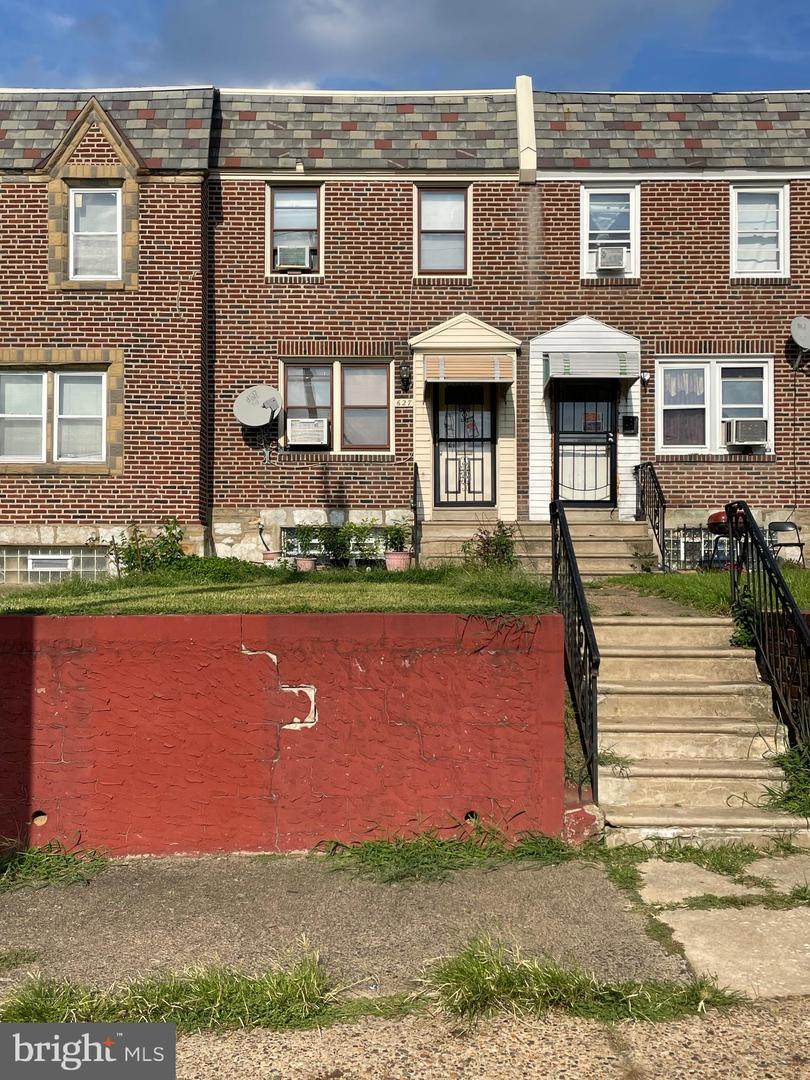 627 Adams Avenue - Photo 1
