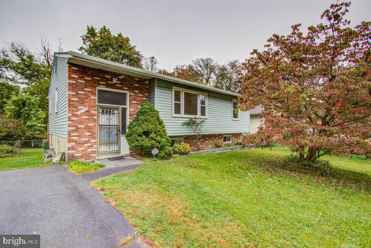 4708 Lincoln - Photo 1