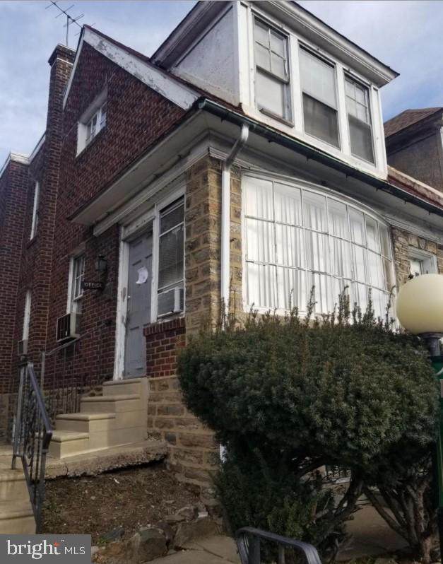 1827 Cheltenham Avenue - Photo 1