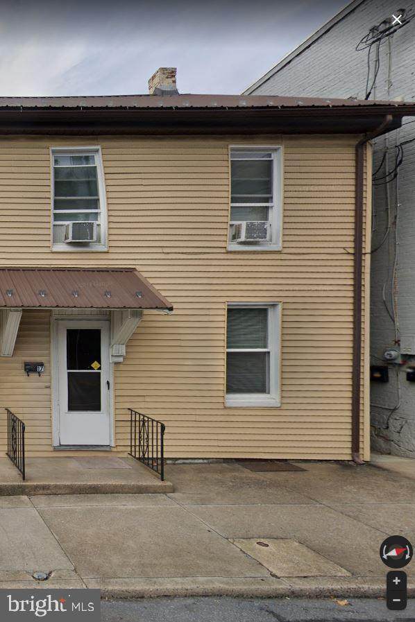 17 Washington Street - Photo 1
