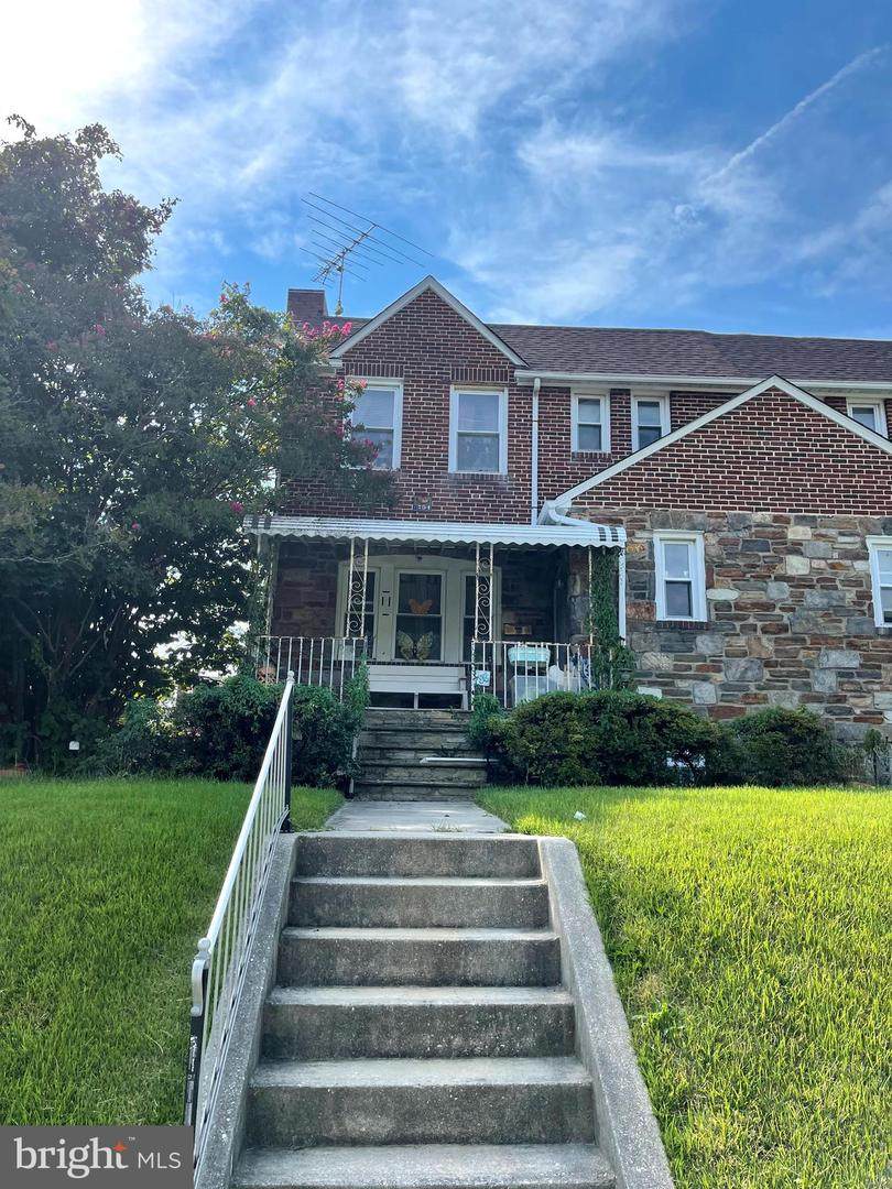 3723 Gibbons Avenue - Photo 1