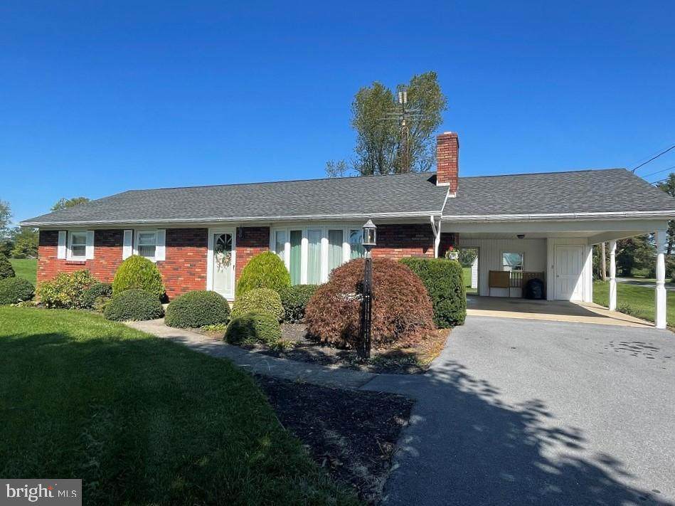 8613 Buchanan Trail - Photo 1