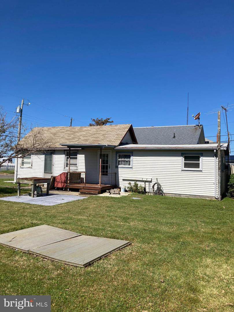 233 New Jersey Avenue - Photo 1