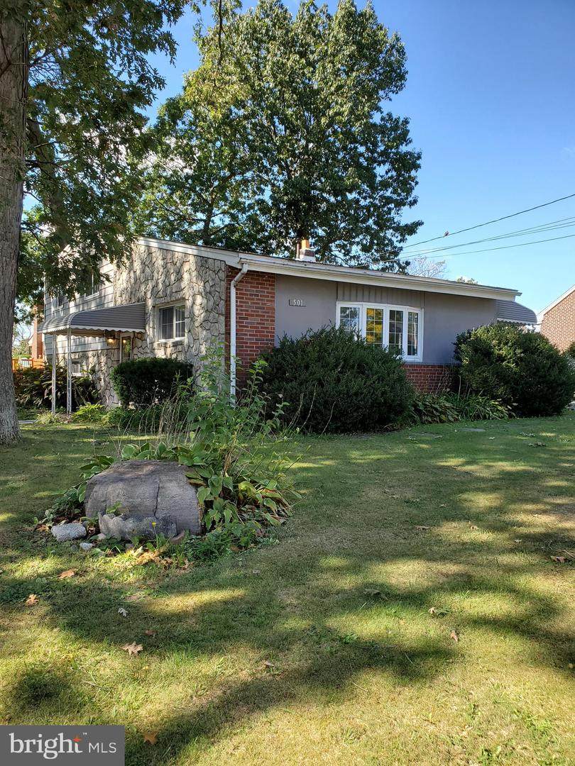 501 Evergreen Avenue - Photo 1