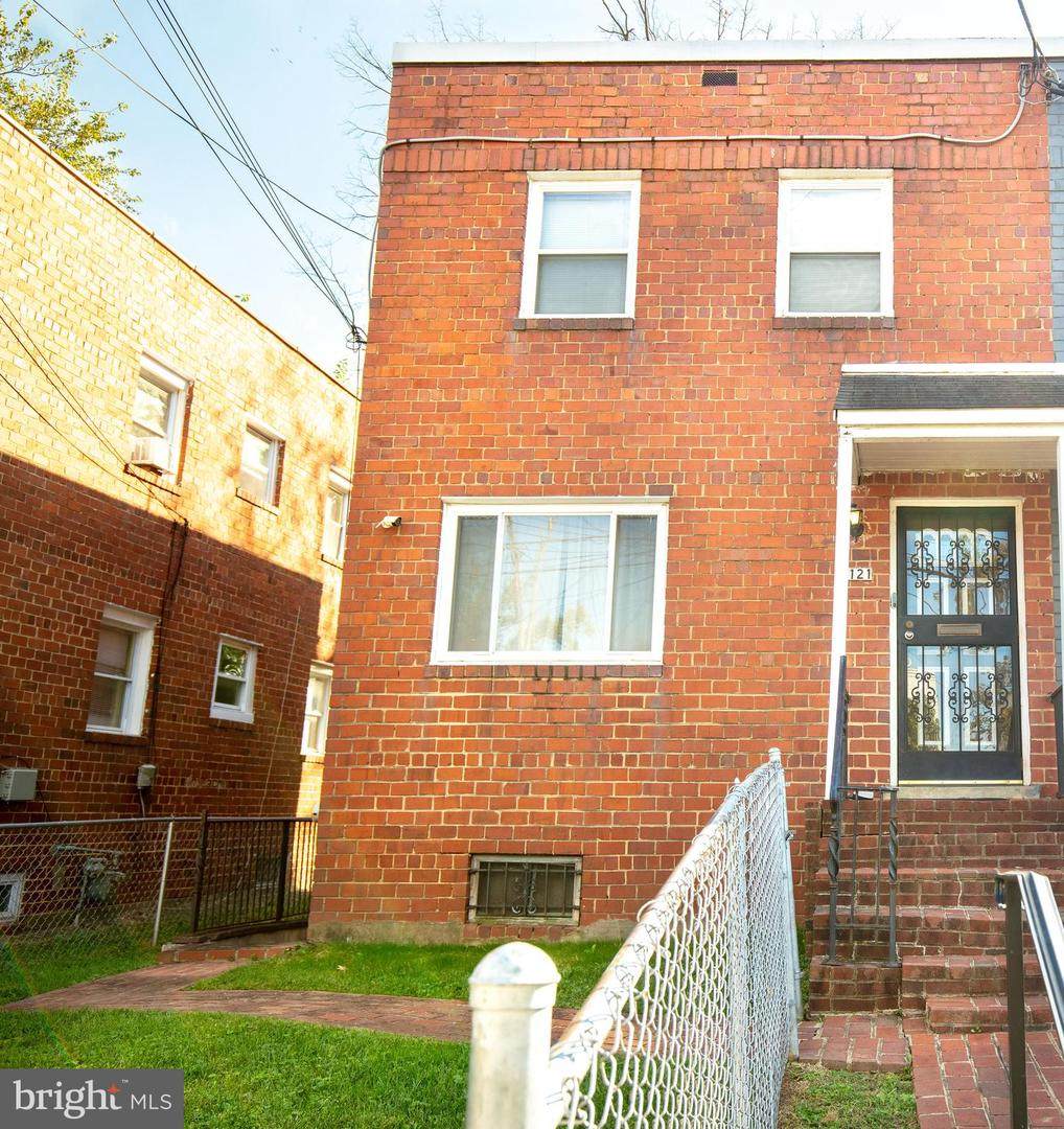 5121 Hanna Place - Photo 1