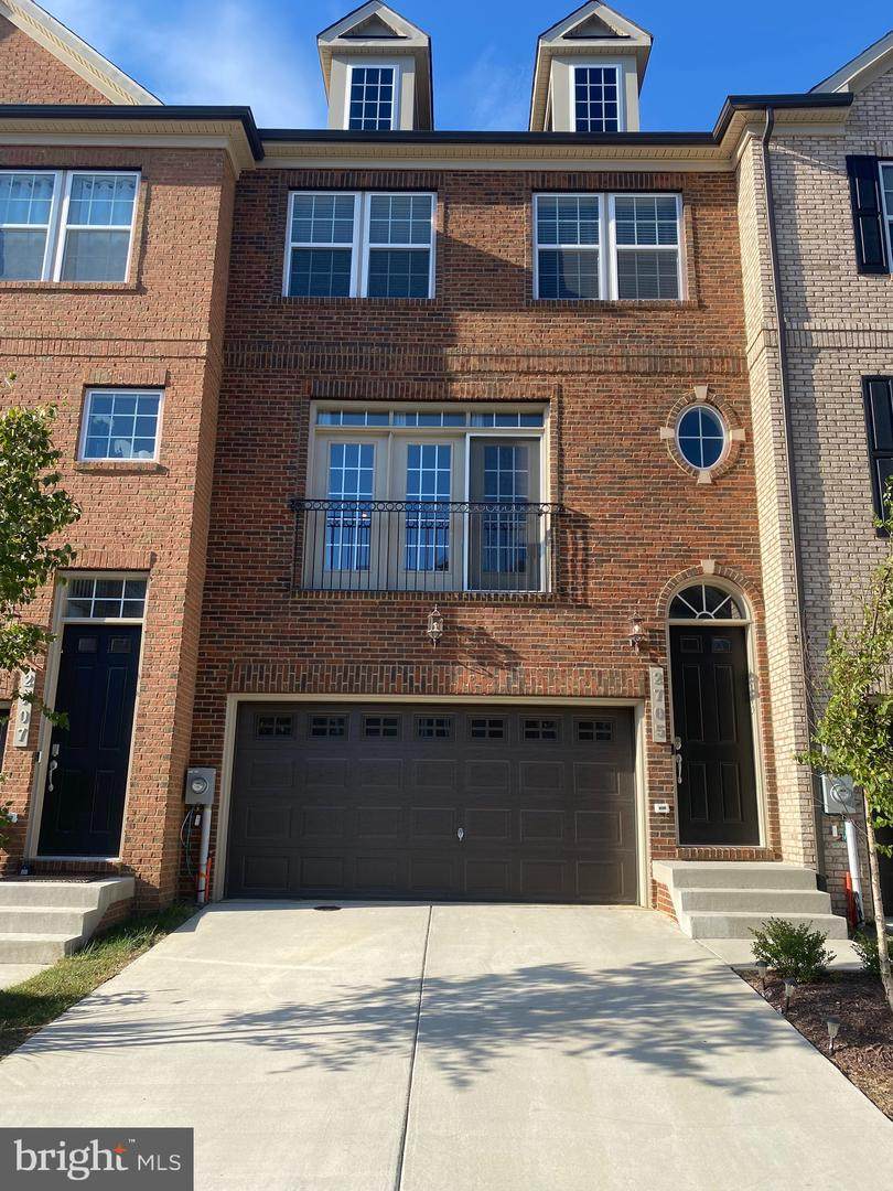 2705 Golden Gate Place - Photo 1