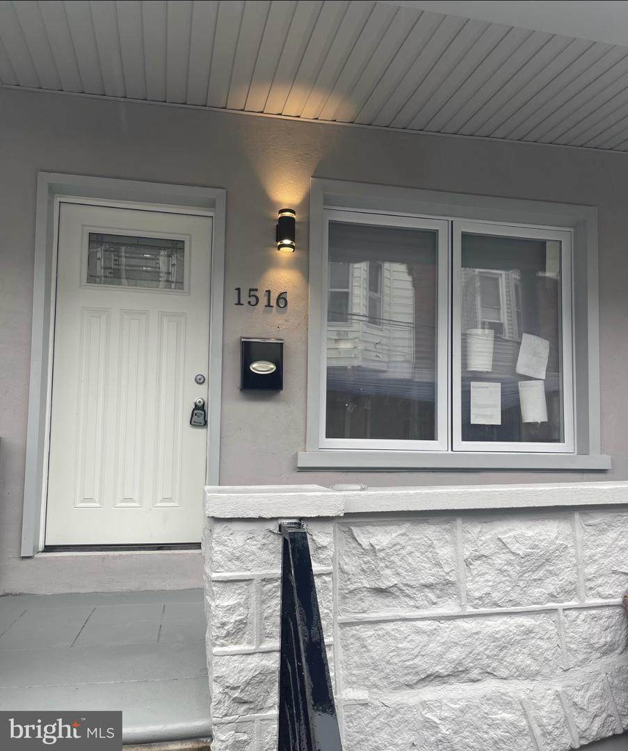 1516 Etting Street - Photo 1