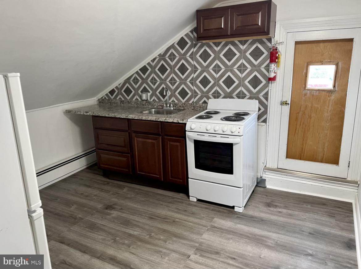 79 Charlotte - Photo 1