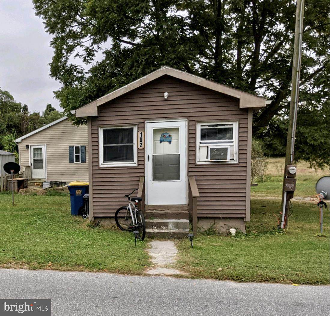 102 Thomas - Photo 1
