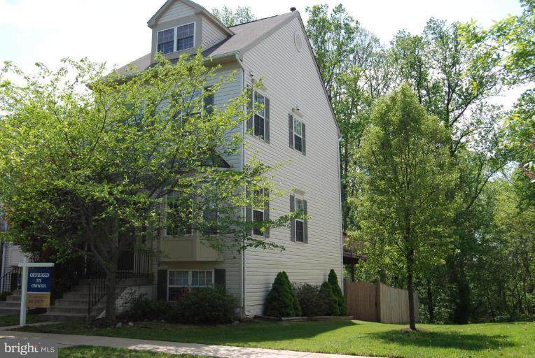 19032 Sawyer Terrace - Photo 1