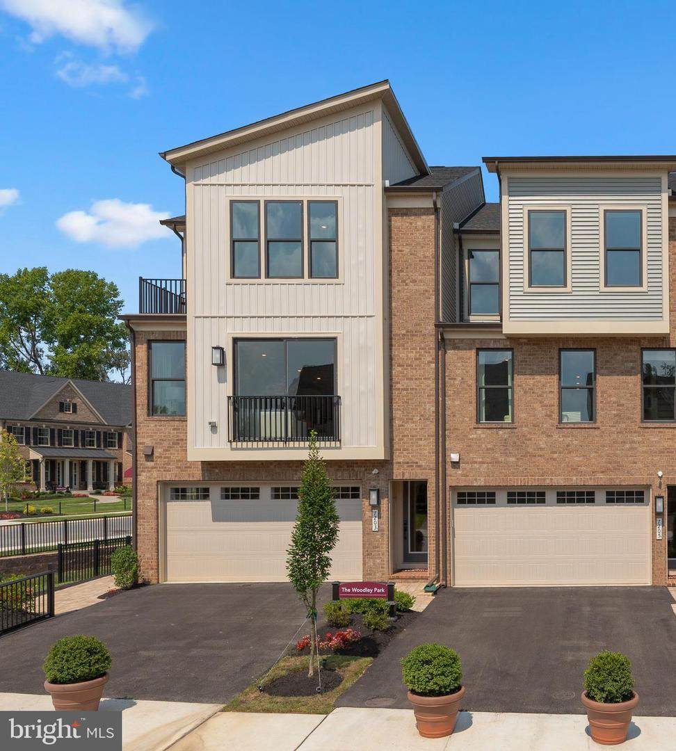 7215 Mainstream Way - Photo 1