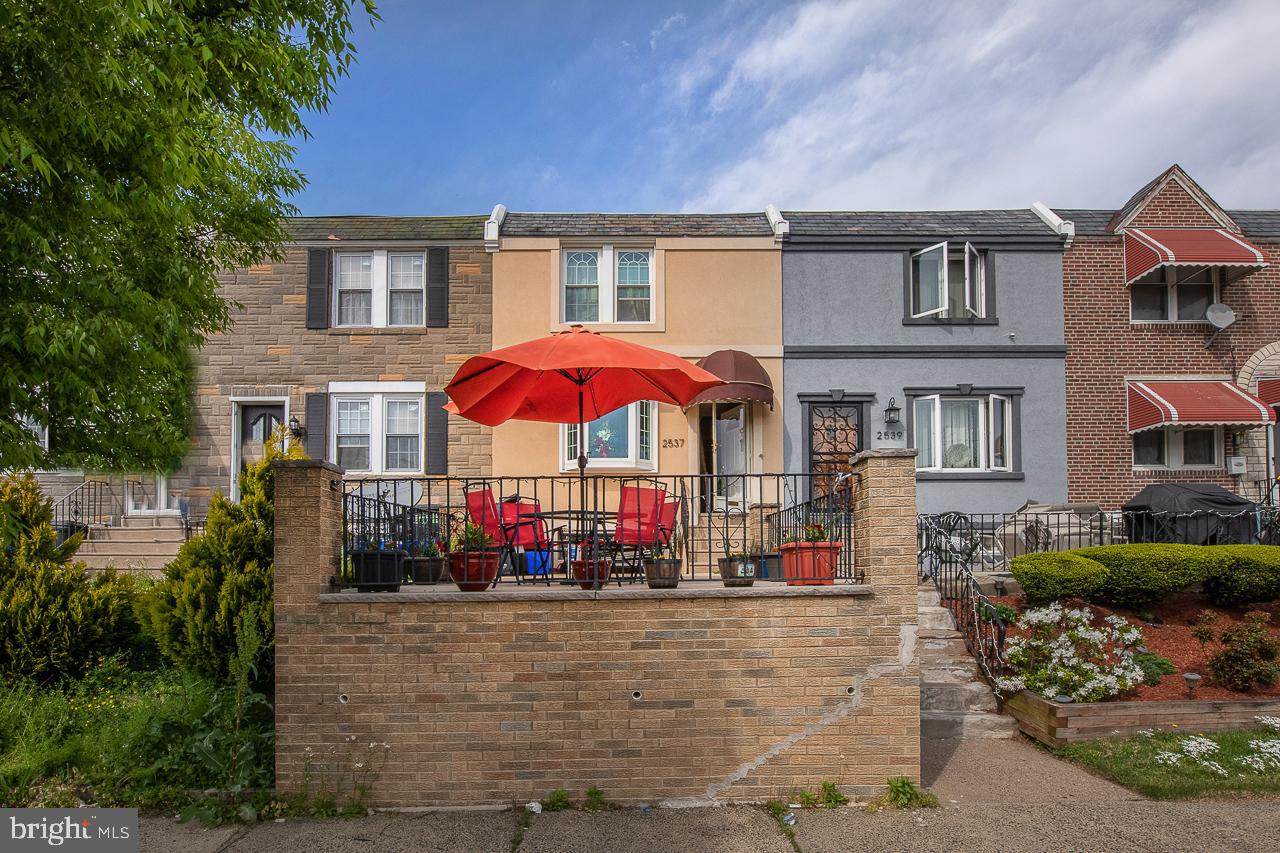 2537 75TH Street - Photo 1