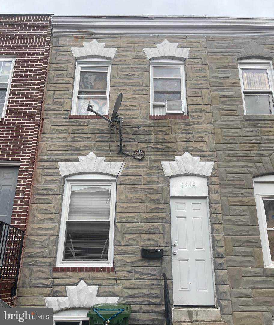1244 Glyndon Avenue - Photo 1