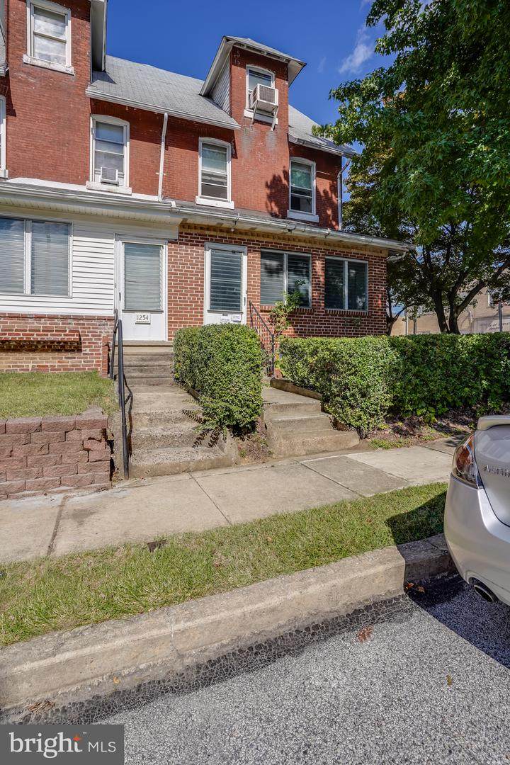 1256 12TH Street - Photo 1