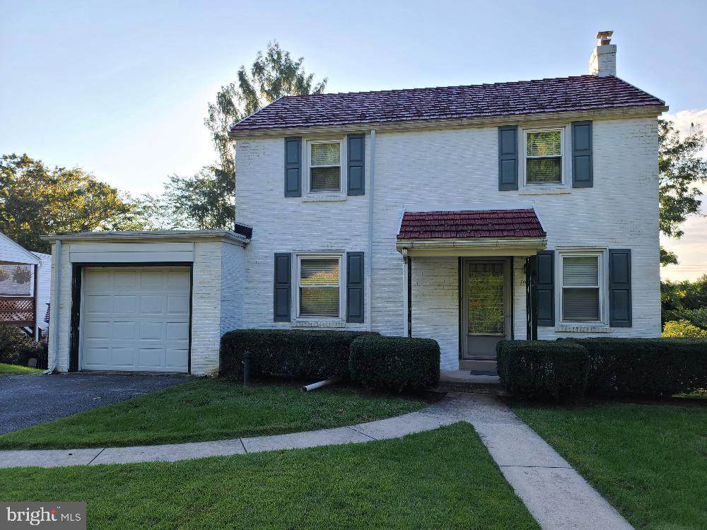 103 35TH Street - Photo 1