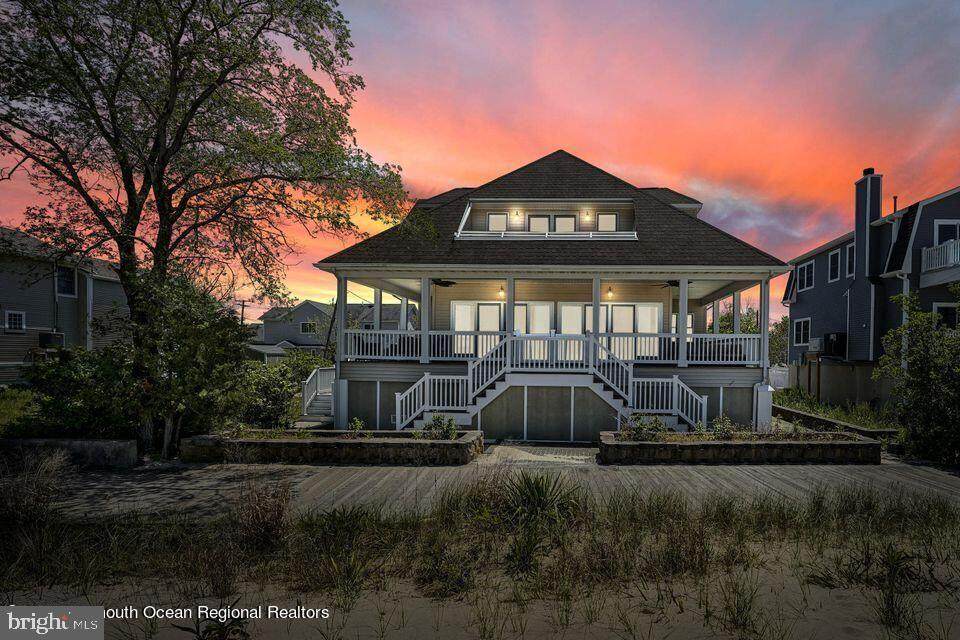 640 Riviera Avenue - Photo 1
