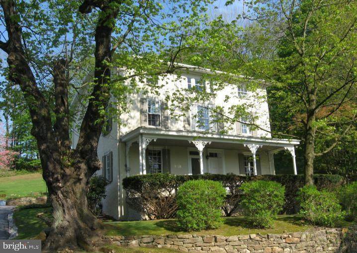 606 Wollaston Road - Photo 1