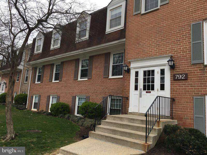 792 Quince Orchard Boulevard - Photo 1